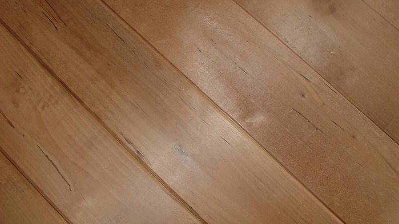 锁扣地板：揭秘其优缺点，助您明智选择
